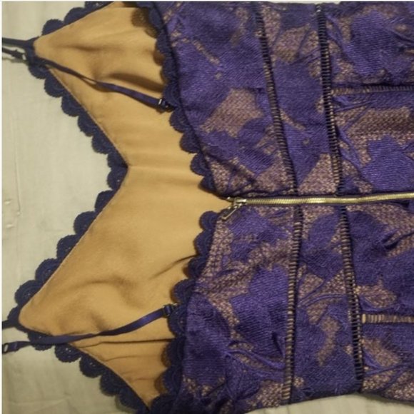 Marchesa Notte - Picture 4 of 5